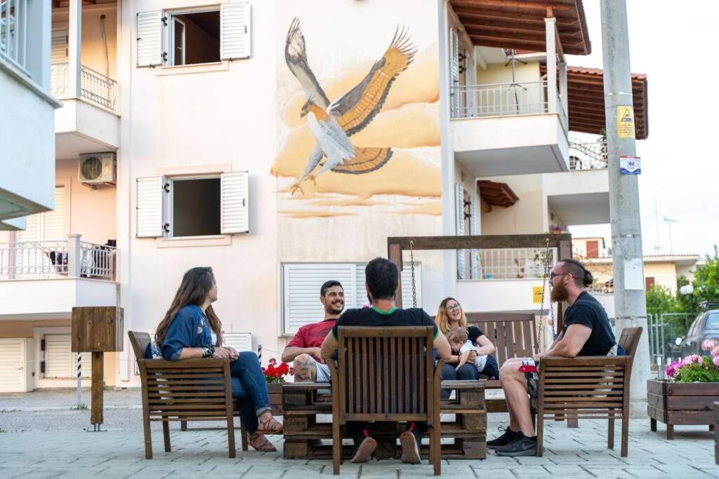 Eagle'S Nest City Apartments Aigio Eksteriør billede