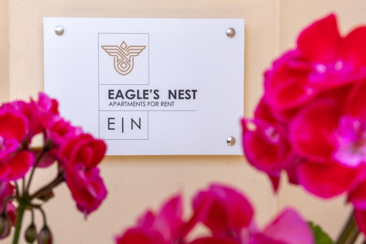 Eagle'S Nest City Apartments Aigio Eksteriør billede
