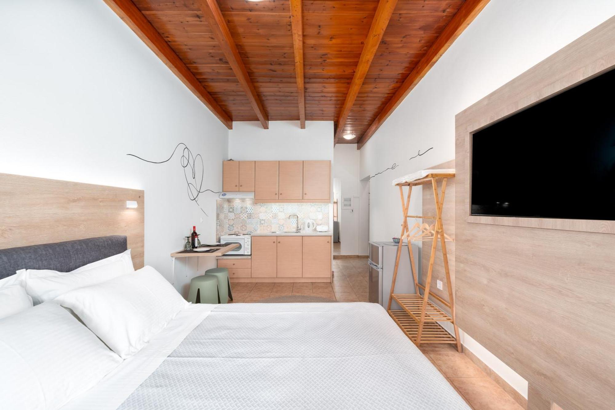Eagle'S Nest City Apartments Aigio Eksteriør billede